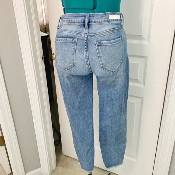 Cello Medium Wash Hi Rise Distressed  Raw Hem Stretch Skinny Cropped Jeans - Picture 7 of 13